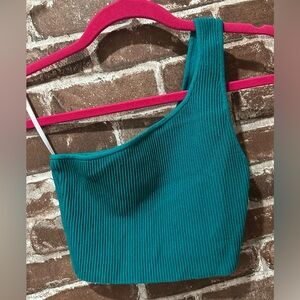 Aritzia Sculpt Crop Top